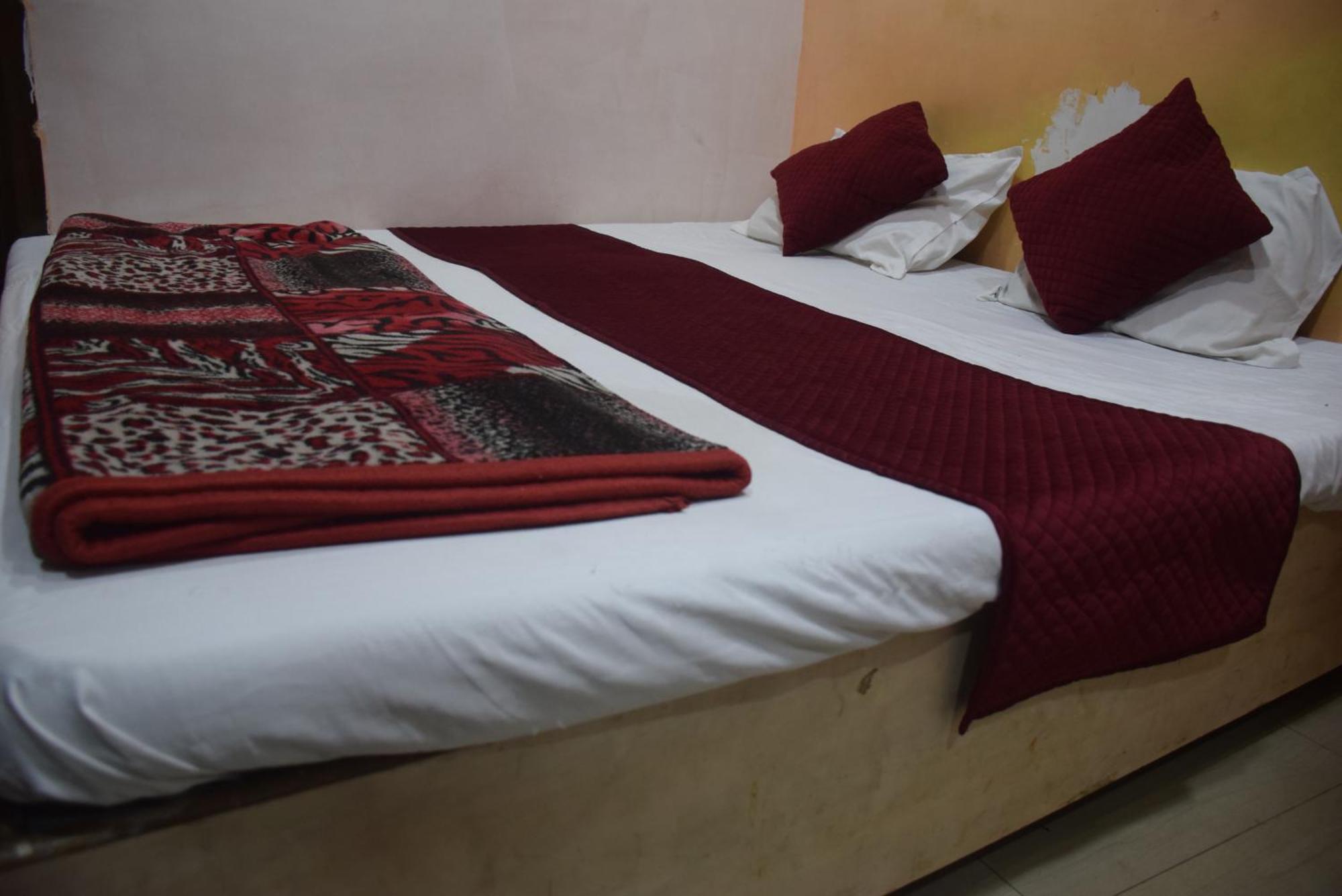 Hotel Thakur Ji Bhopal Esterno foto