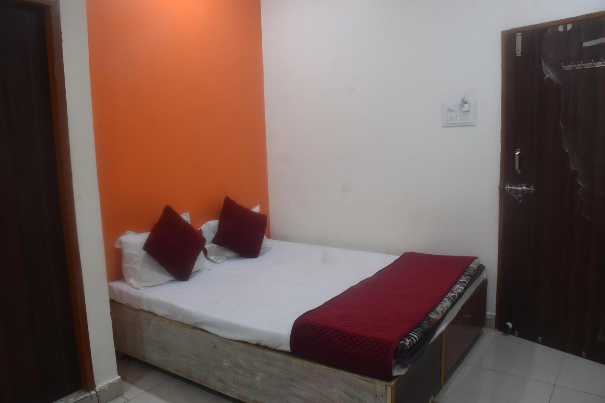 Hotel Thakur Ji Bhopal Esterno foto