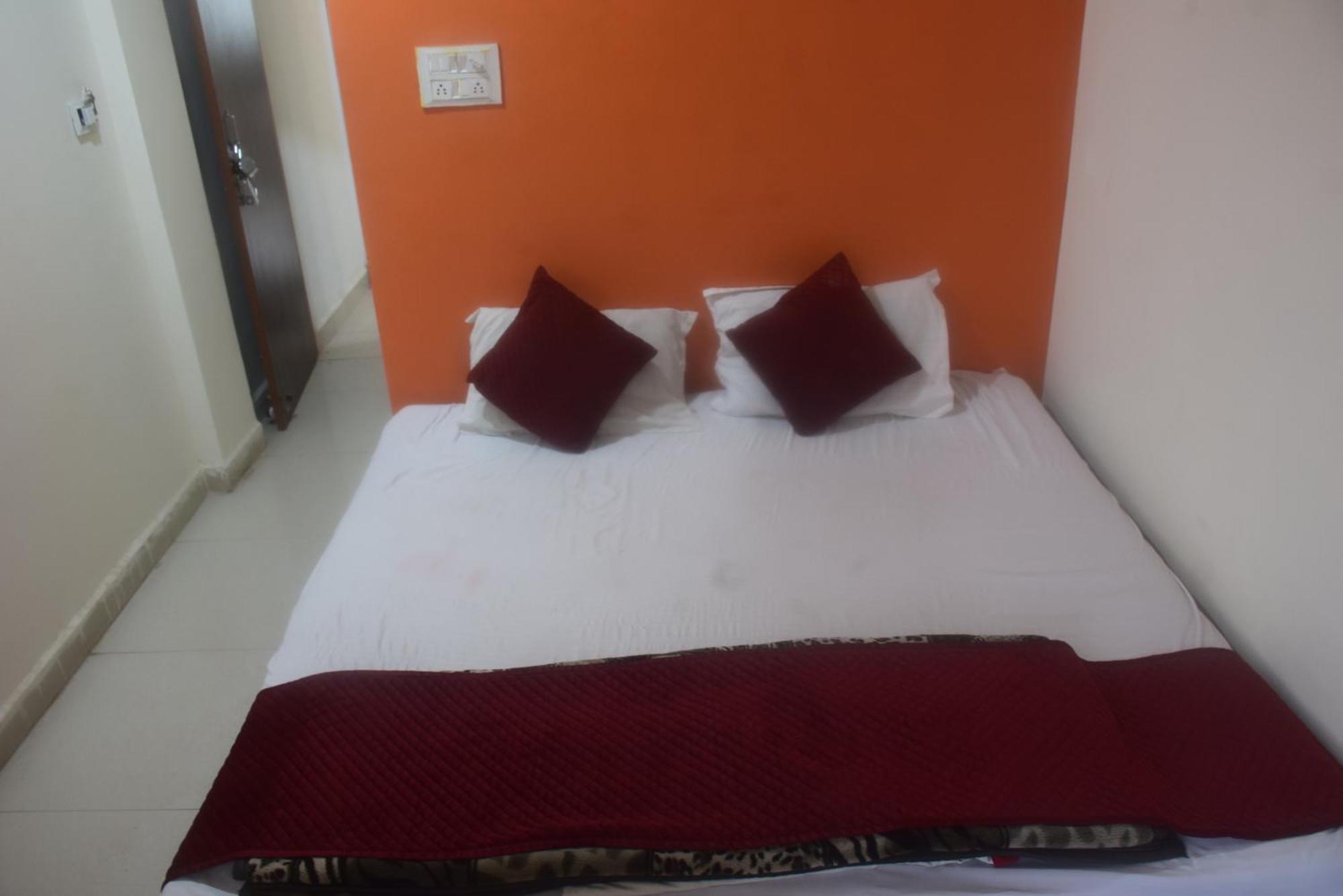 Hotel Thakur Ji Bhopal Esterno foto