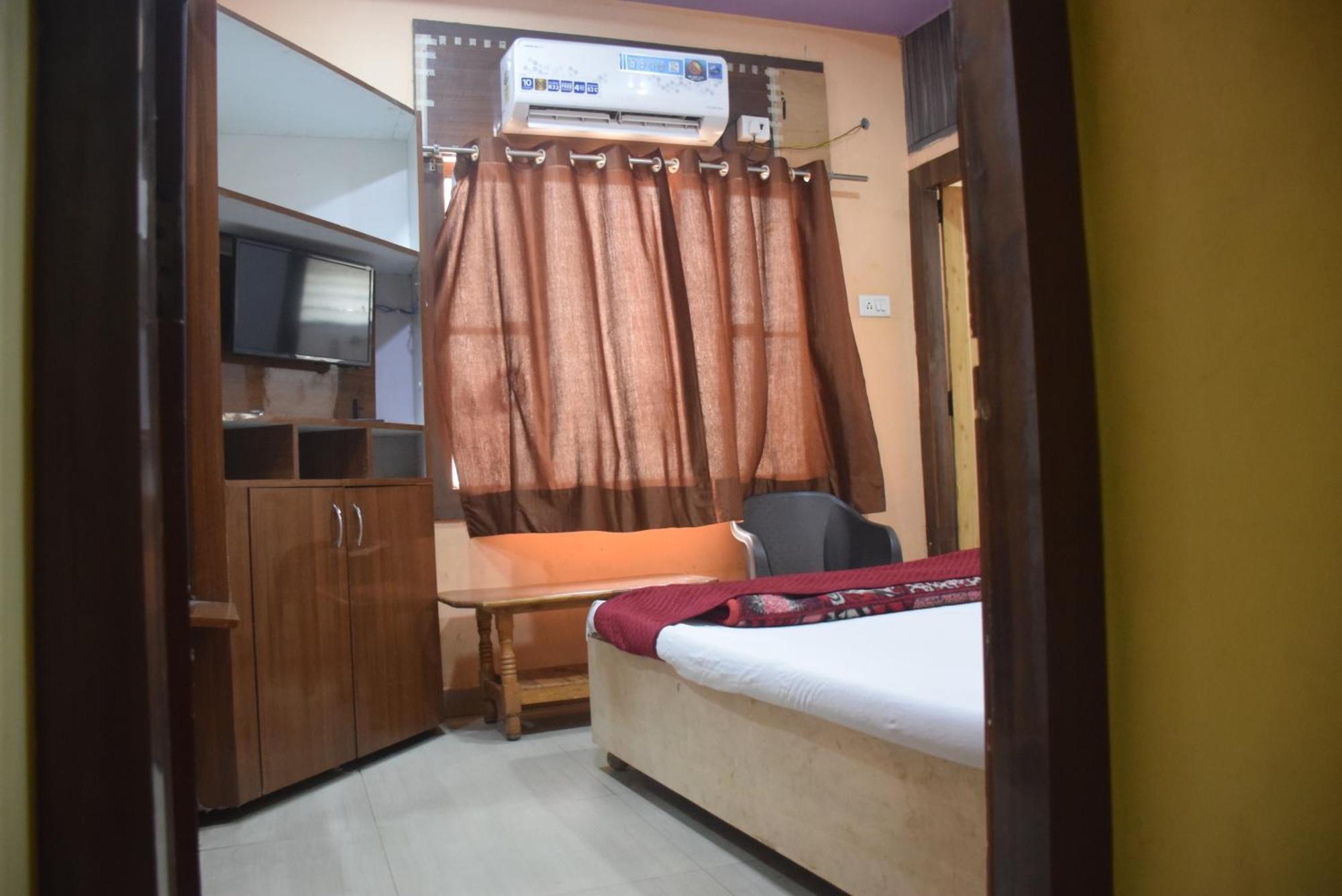 Hotel Thakur Ji Bhopal Esterno foto