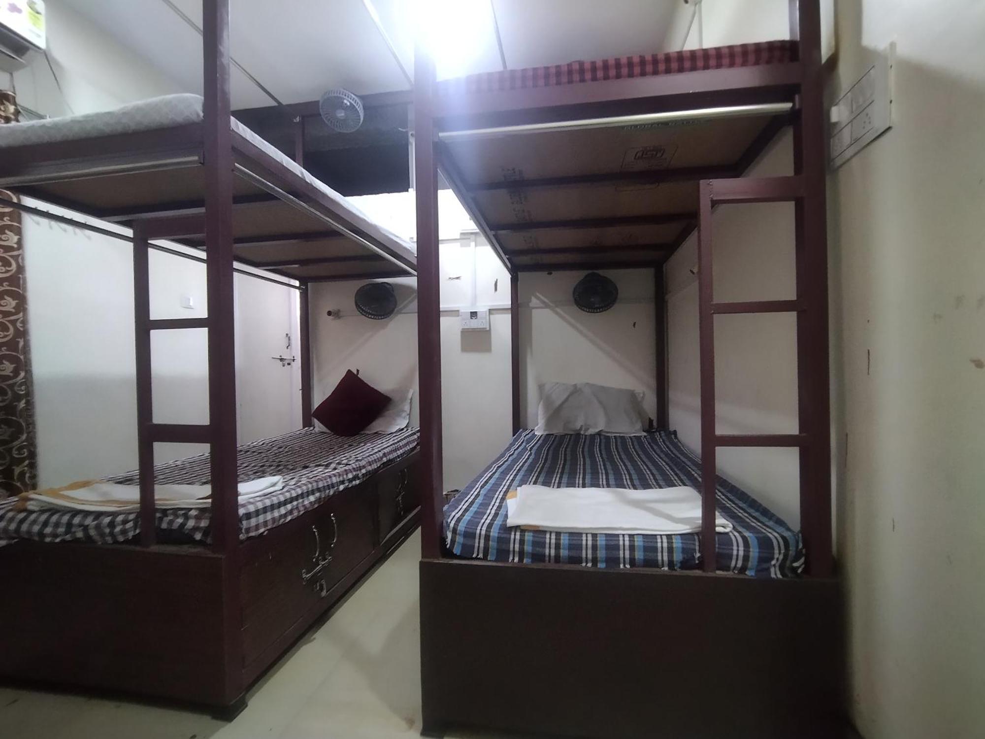 Hotel Thakur Ji Bhopal Esterno foto