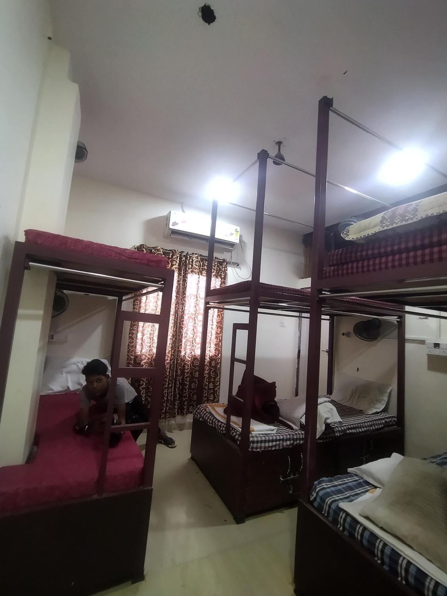 Hotel Thakur Ji Bhopal Esterno foto